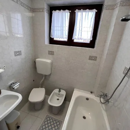 Quiet Apartment-free Parking Apartment
