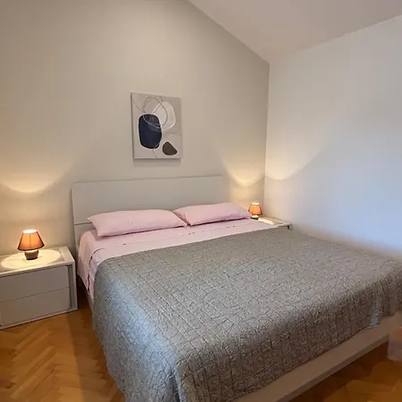 Apartment Quiet Apartment-free Parking *